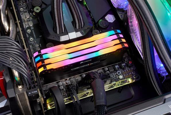 Produktbild Corsair Vengeance RGB Pro (4 x 8GB, 2666 MHz, DDR4-RAM, DIMM)