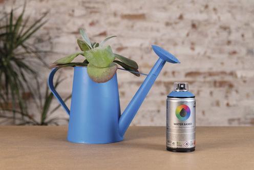 Actual product image Montana Colors Montana MTN Waterbased Spray Carmine (Carmine, RAL 3004, 0.30 l)