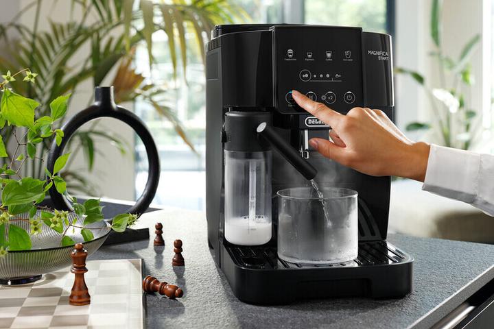 Produktbild De'Longhi Magnifica Start Milk