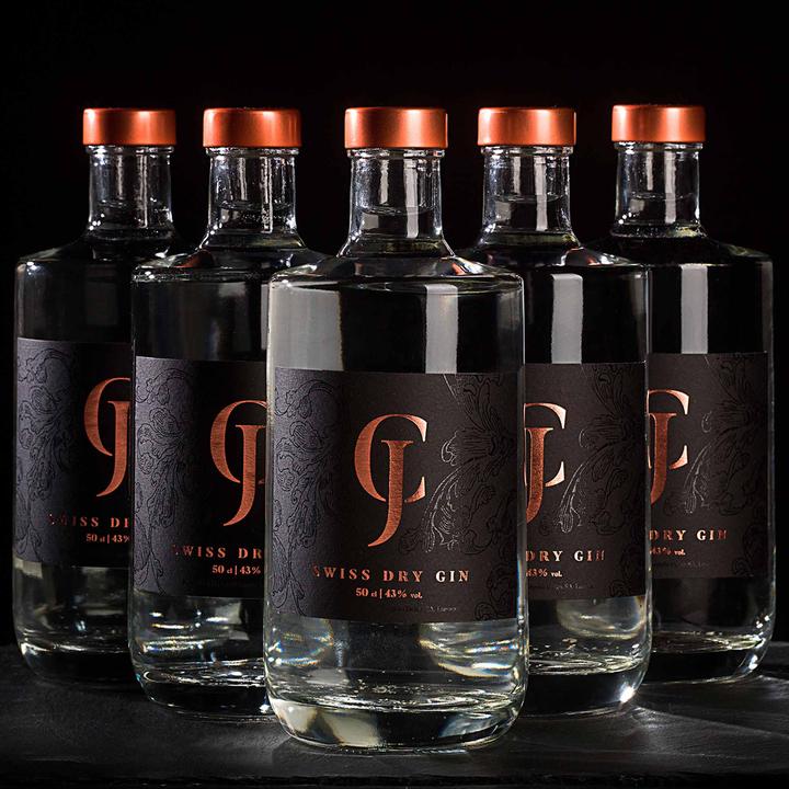 Produktbild JC Gin JC Swiss Dry Gin 0.5 l (1 x 50 cl)