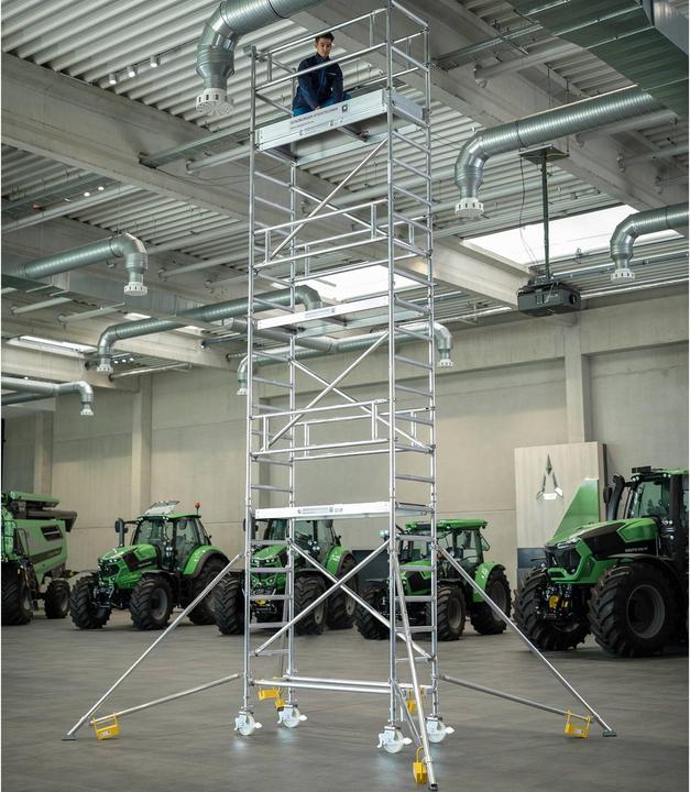Actual product image Munk Rolling scaffold 0.75 x 2.45 m with outrigger Platform height 9.35 m (Scaffolding, 200 cm)