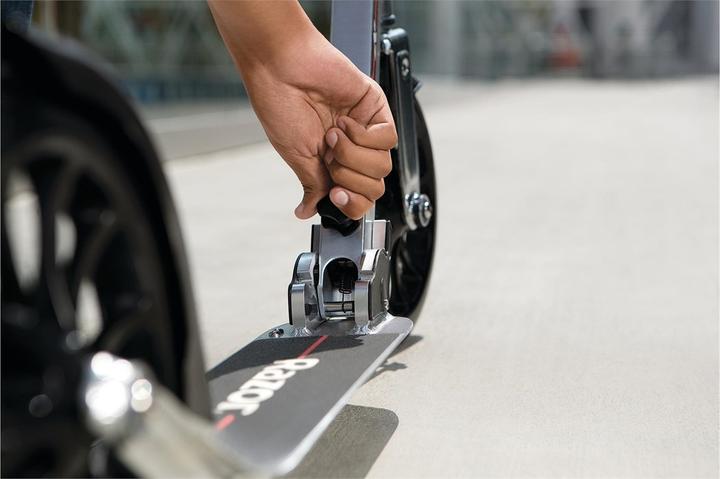 Immagine prodotto Razor Scooter A6 - Argento 23L (MC2)