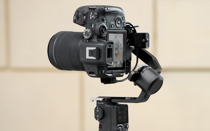 Image du produit DJI Câble de commande multi-caméras RS en forme de L (USB-C, 30 cm) (Câbles pour drones, DJI Mini 3, DJI RC Motion 3, DJI RC 2)