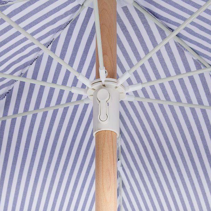 Actual product image Beliani Parasol ⌀ 150 cm black / white with valance MONDELLO (1.50 m)
