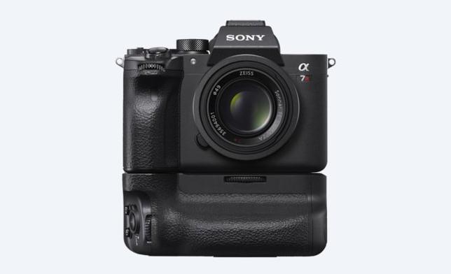 Actual product image Sony VG-C4EM (Battery grip)