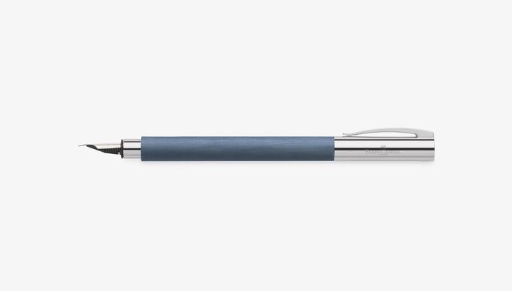 Actual product image Faber-Castell Füllfederhalter (Blue, Chromed, 1 x)