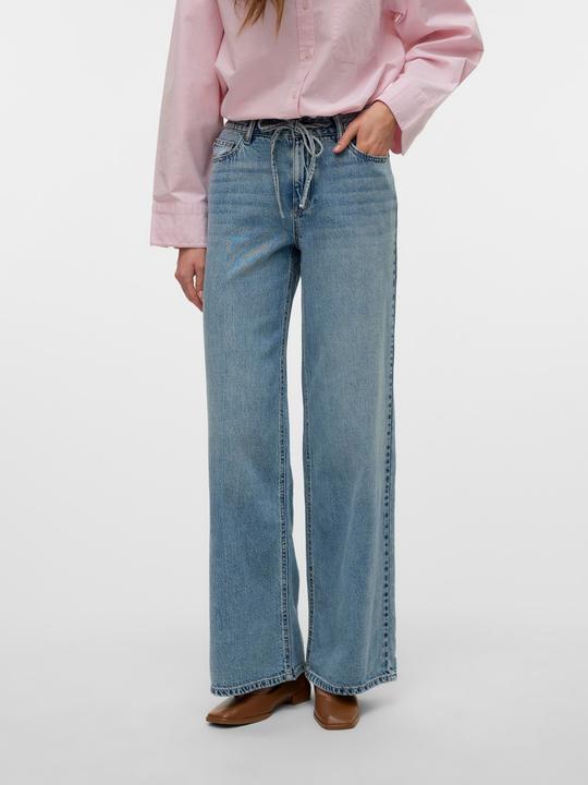 Actual product image Vero Moda VMREMY Mid Rise Gerade geschnitten Jeans Weit geschnitten (W30/L32)