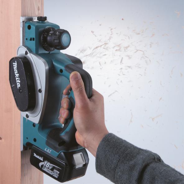 Actual product image Makita 18V Battery Planer 82mm DKP180RTJ