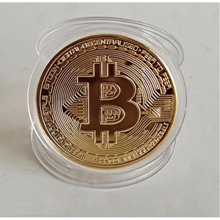 Image du produit Crypto Stuff Pièce de monnaie Bitcoin plaquée or avec étui de protection et logo Bitcoin gravé