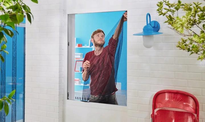 Produktbild tesa Insektenschutz COMFORT für Fenster, mit Klettband, selbstklebend, ohne Bohren (130 x 130 cm)