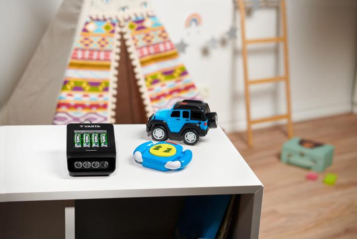 Produktbild Varta LCD Smart Charger+ (1 Stk., AA, 2100 mAh, Ladegerät inkl. Akku)