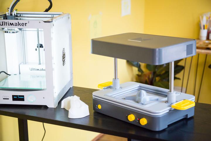 Actual product image Mayku FormBox