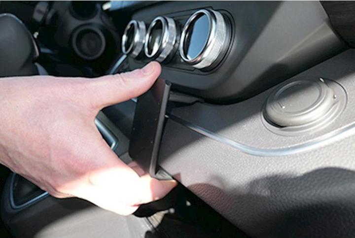 Actual product image Brodit 855718 Car mount Renault Trafic 22-
