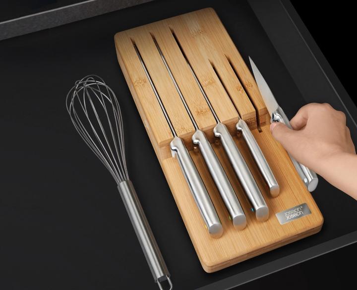 Immagine prodotto Joseph Joseph Set di 5 coltelli in acciaio Elevate