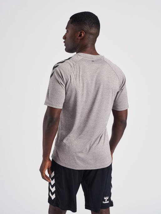 Actual product image hummel Core Xk Core Poly T-Shirt S/S (M)