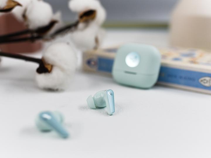 Actual product image Libratone AIR+ 3 (ANC, 6 h, Wireless)