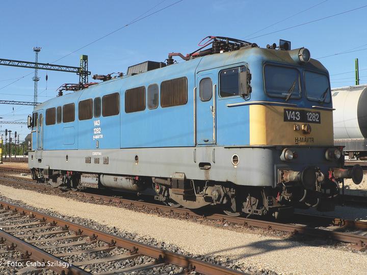 Actual product image Piko Electric locomotive BR V 43 MAV VI, DCS (Track H0)
