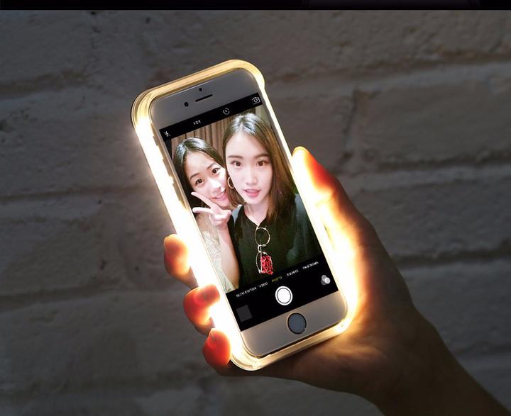 Actual product image PhoneLook Coque Lumee Selphie LED (Apple iPhone 7 Plus)