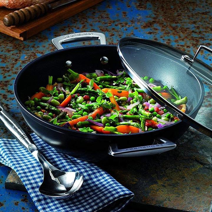 Produktbild Le Creuset Wok (32 cm, Wok Pfanne, Aluminium)