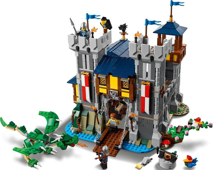 Actual product image LEGO Medieval castle (31120, LEGO Creator 3-in-1, LEGO Rare Sets)
