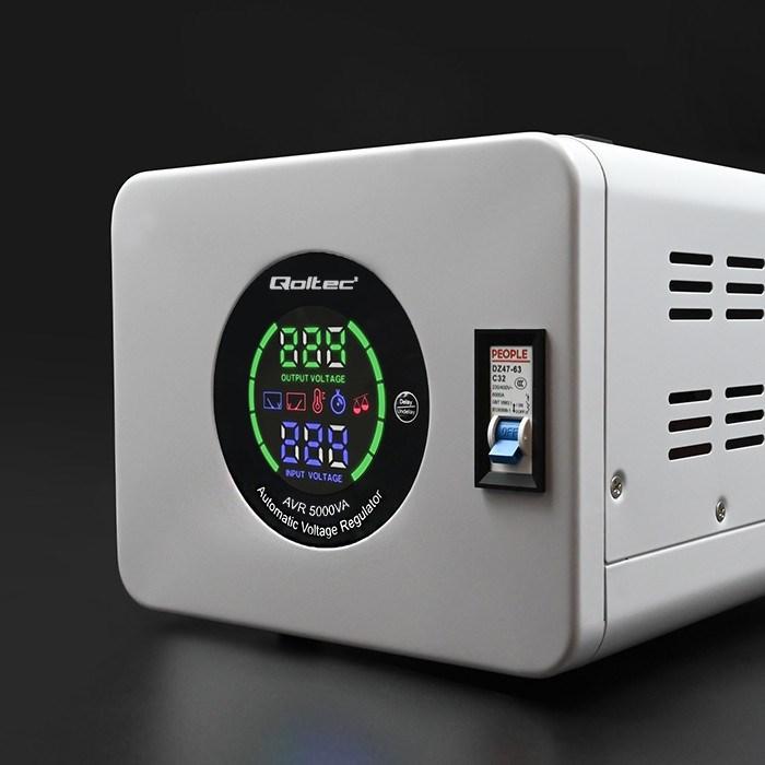 Image du produit Qoltec 50726 Stabilisateur automatique de tension (5000 W)