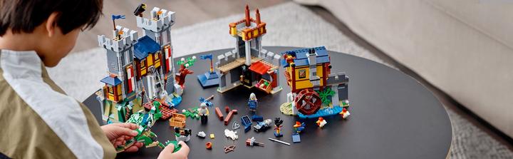 Actual product image LEGO Medieval castle (31120, LEGO Creator 3-in-1, LEGO Rare Sets)