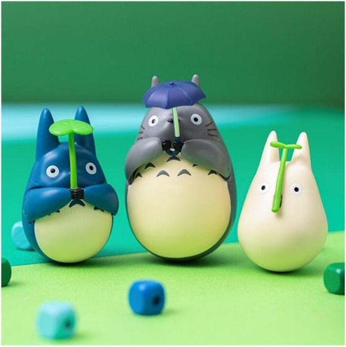 Produktbild Semic Mon voisin Totoro figurine culbuto Mid Totoro with leaf 6 cm