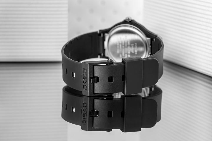 Productafbeelding Casio Kinderhorloge LQ-24B-1BDF + DOOS