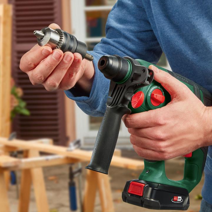 Produktbild Bosch Home & Garden UniversalHammer 18V (Akkubetrieb)