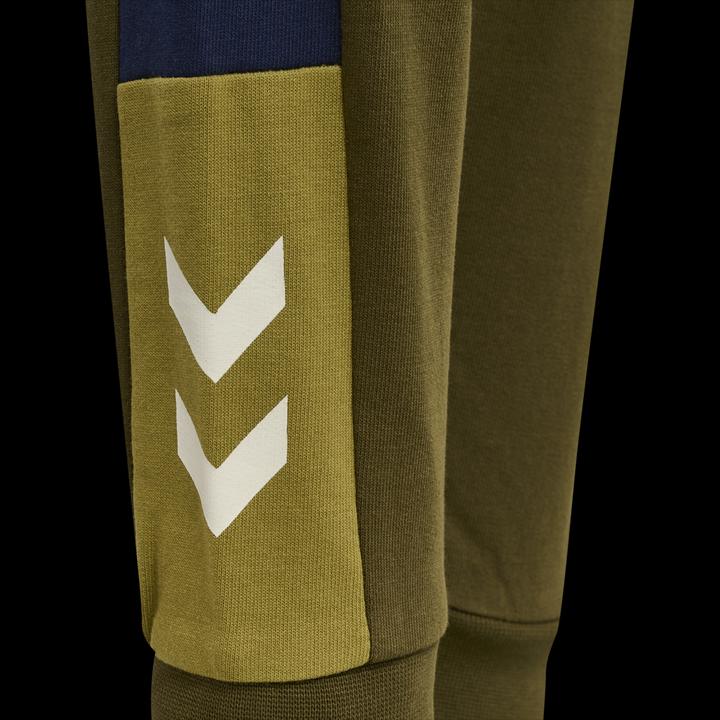Actual product image hummel Common Pants (80)