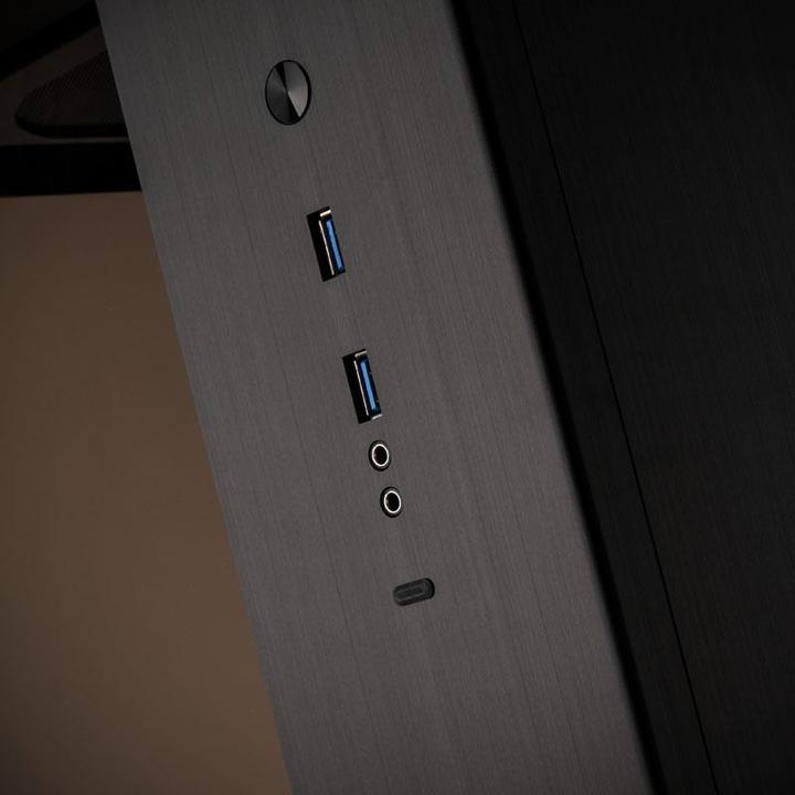 Actual product image Lian-Li Pc-O11wxc (ATX, mATX, E-ATX)