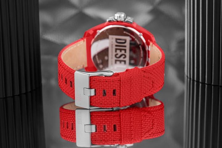 Actual product image Diesel Baby Chief Solar (Analogue wristwatch, 43 mm)