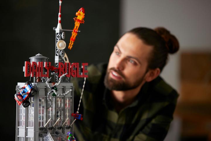 Actual product image LEGO Daily Bugle (76178, LEGO Marvel, LEGO Rare Sets)