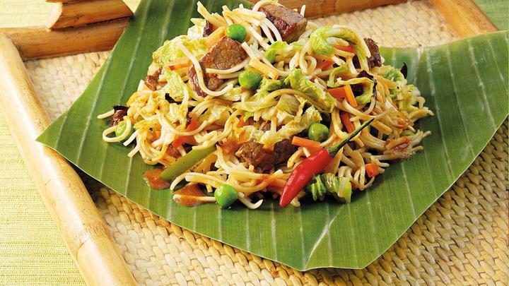 Immagine prodotto Knorr Asia Noodles Beef Taste bustina, spuntino asiatico di noodles istantanei, preparato in soli 3 minuti (70 g)