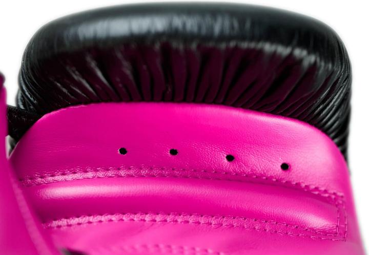 Produktbild adidas Kickboxing Wettkampfhandschuh black/pink, adiKBWKF200