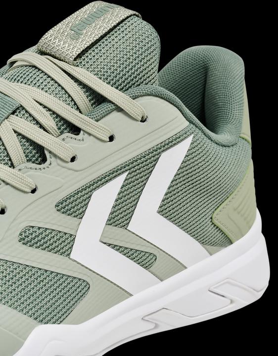 Actual product image hummel Uruz Iii (38.5)
