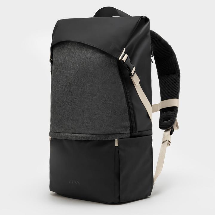 Actual product image Kipsta Backpack Urban 25 L black (25 l)