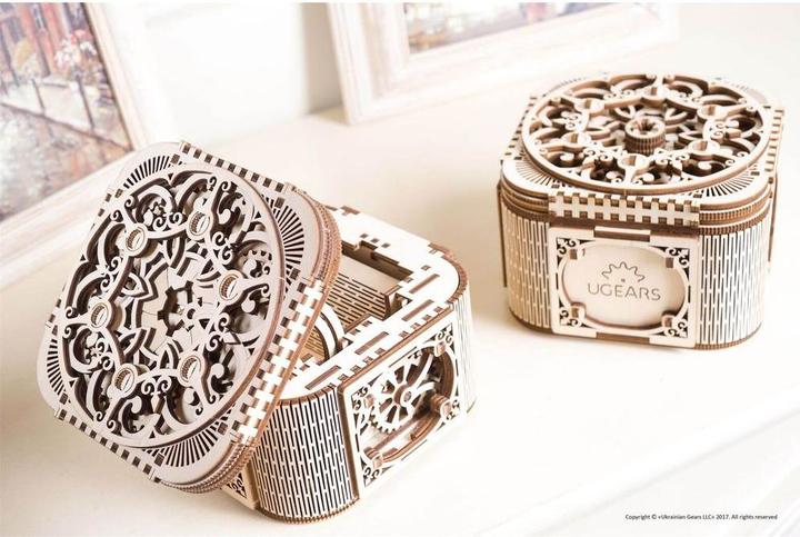 Actual product image Ugears Mechanical case