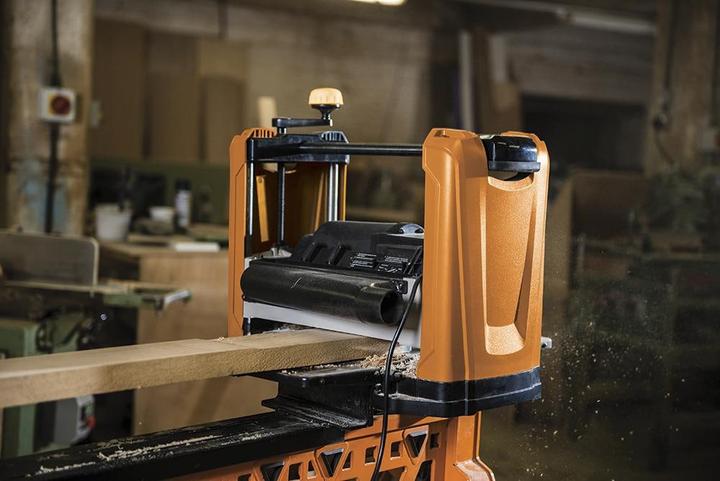 Actual product image Triton Thickness planer TPT125, 1100 W, 317 mm