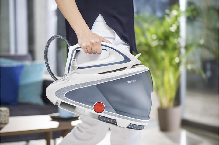 Actual product image Tefal Pro Express Ultimate Care (2400 W, 550 g/min)