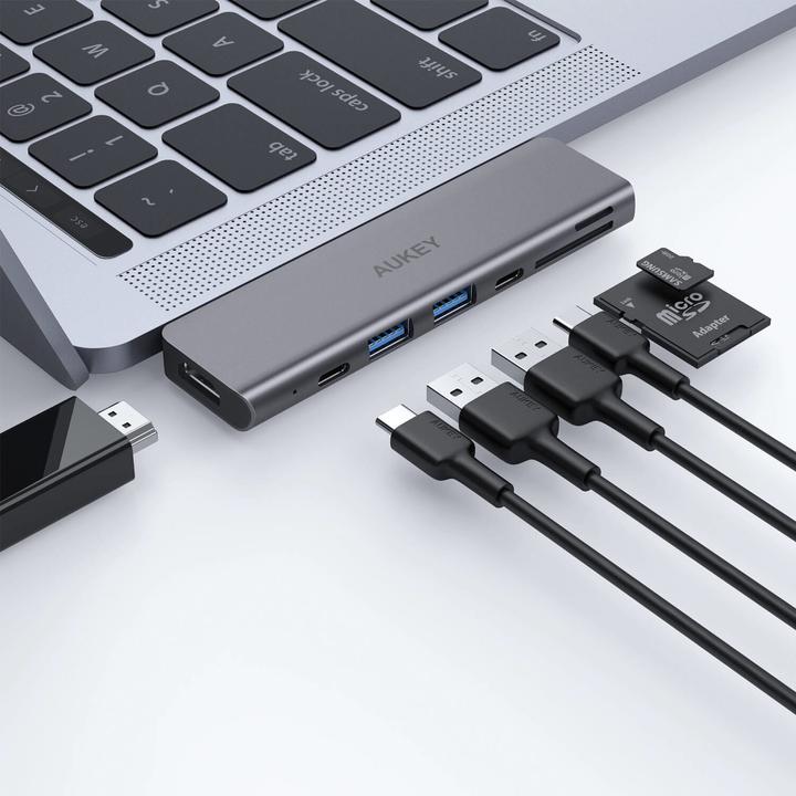 Actual product image Aukey CB-C76 (USB-C, 7 Ports)