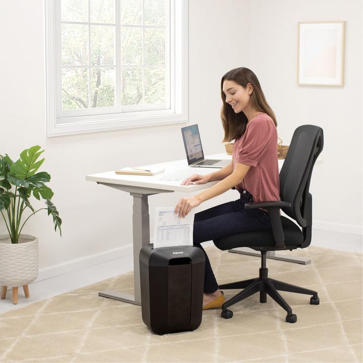 Actual product image Fellowes Powershred LX70 (Particle cut)