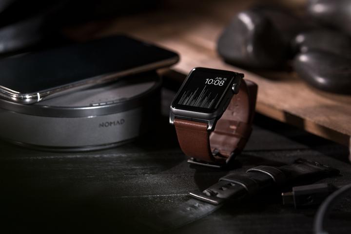 Produktbild Nomad Modern Connector Strap (44 mm, Edelstahl, Leder)