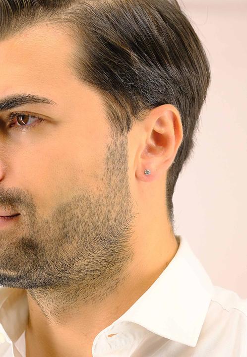 Actual product image Muau Stud earrings (White gold 750)