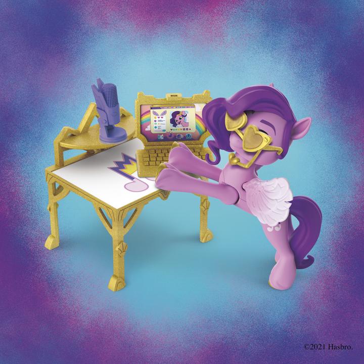 Actual product image My Little Pony Princesses Room Pipp Petals