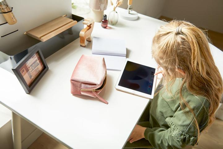 Actual product image Lifetime Kidsrooms Back wall with tablet holder