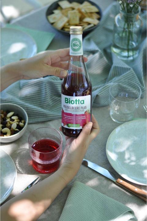 Actual product image Biotta Cranberry Plus (6 x 50 cl)