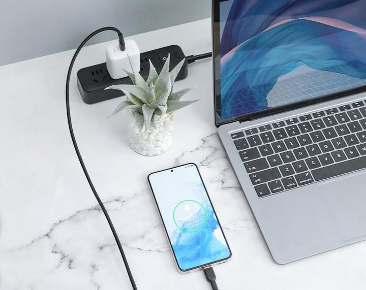 Immagine prodotto Aukey USB-C - Cavo USB-C, PD 60W, 1,8 m (1.80 m, USB 3.2 Gen 1)