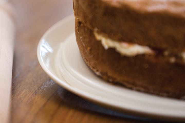 Actual product image Living Nostalgia Cake tin