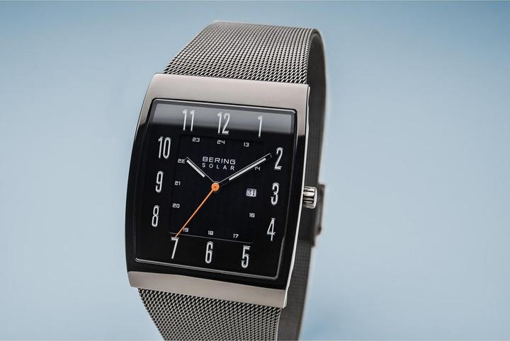 Actual product image Bering Solar (Analogue wristwatch, 33 mm)
